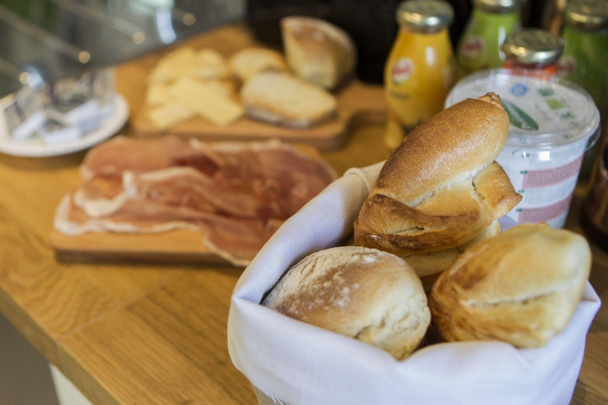 Feelinrome Bed & Breakfast Bagian luar foto